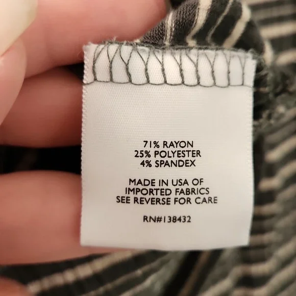 ⭕️ PRICE FIRM Modcloth Pair with Care Olive Striped Size Small Crop Top - Picture 7 of 9